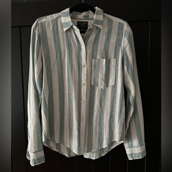 Abercrombie&Fitch - striped green &white button down - S - Picture 1 of 7